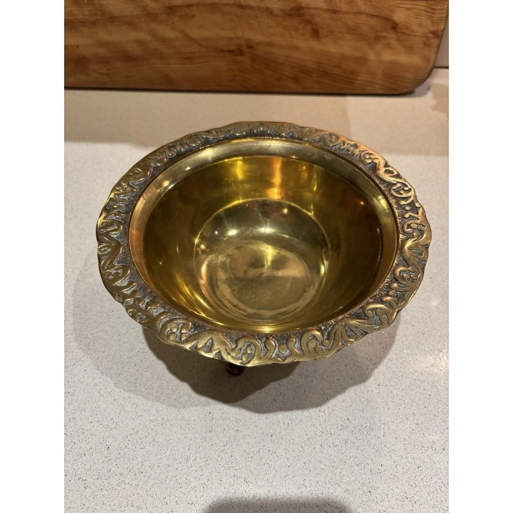 VINTAGE Brass 3 - Footed Bowl With Decorative Gargoyle Feet